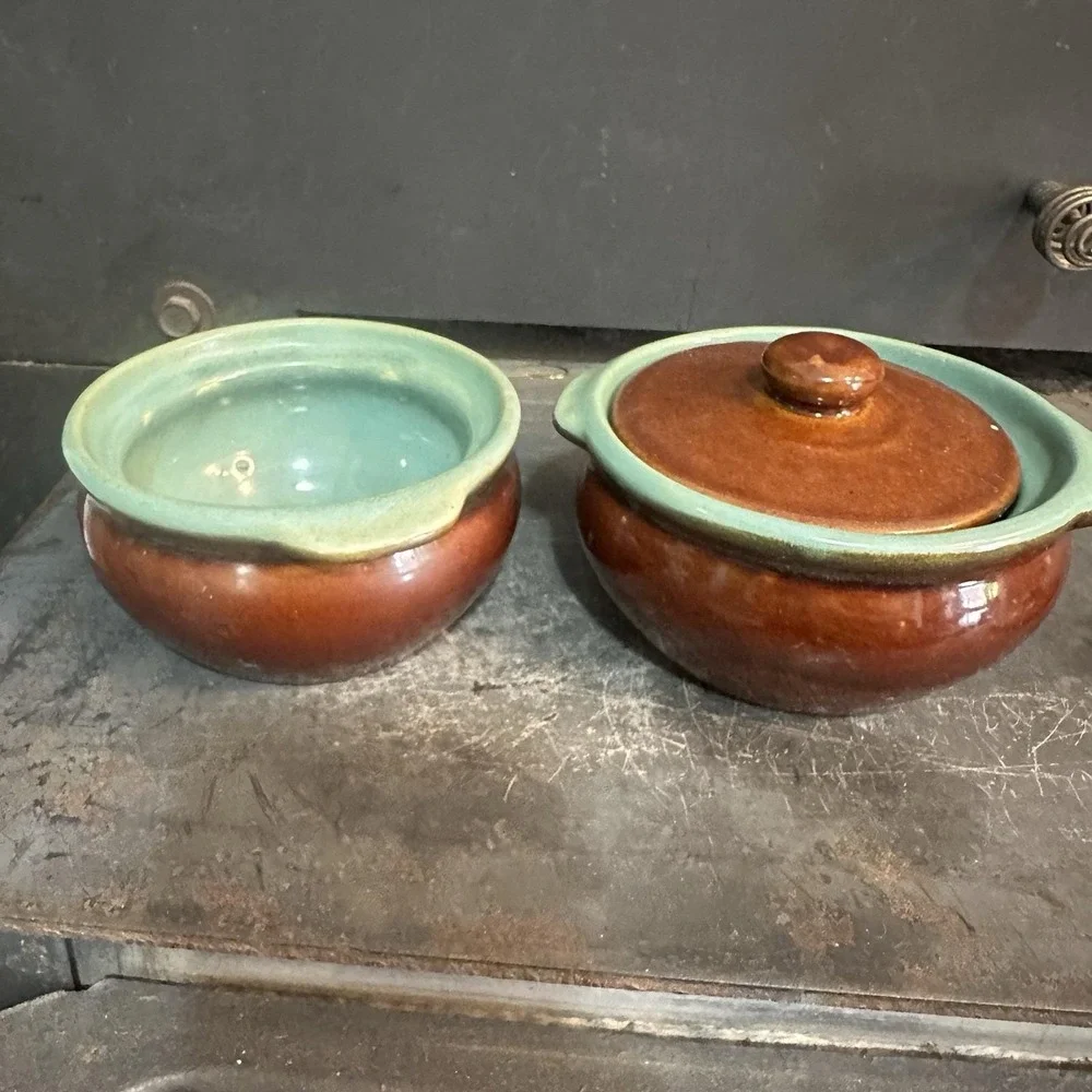 Vintage 1940s Red Wing Provincial Oomph‎ Individual Lidded Casserole Soup Dishes